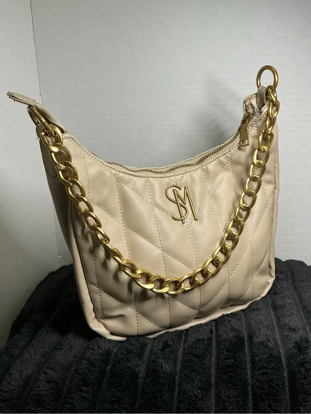 Steve Madden Timeless Taupe Quilted Shoulder Bag Tan/Cream Gold Chain EUC